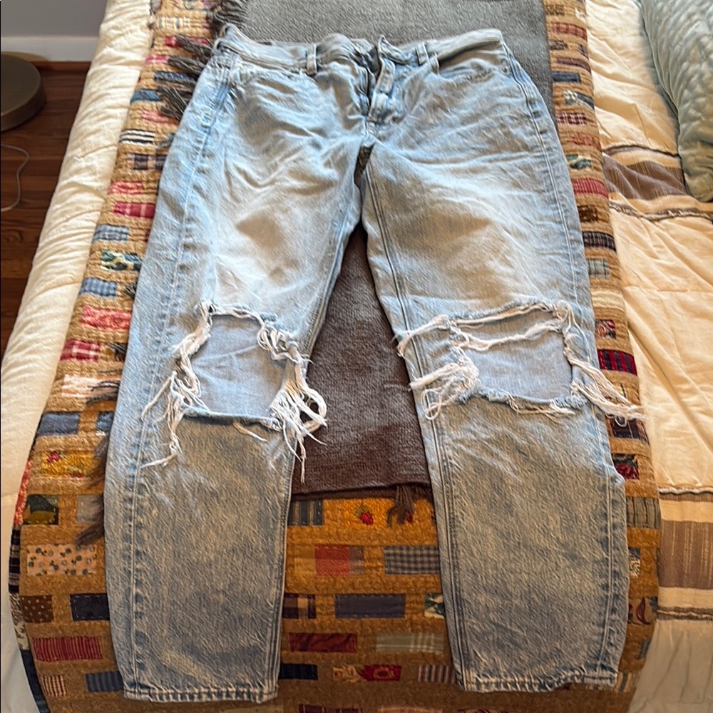 AE Mom Jeans